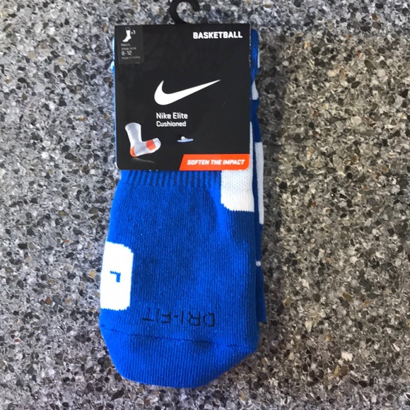 nike elite cushioned basketball socks
